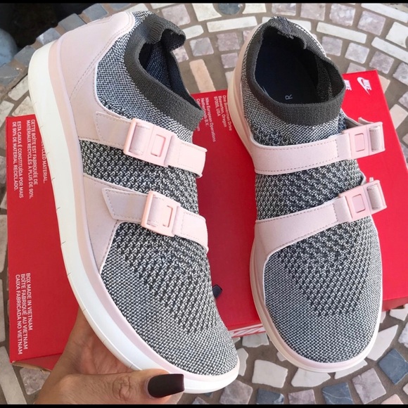 NIKE WOMENS AUTHENTIC FLYKNIT Sz 8 New - Picture 5 of 6